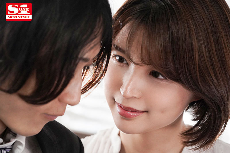 仕事できる美人上司と恋仲になり、いつでもどこでも彼女の絶倫性欲を満たすヤリチン彼氏として挿れまくった僕。 葵つかさ サンプル 1