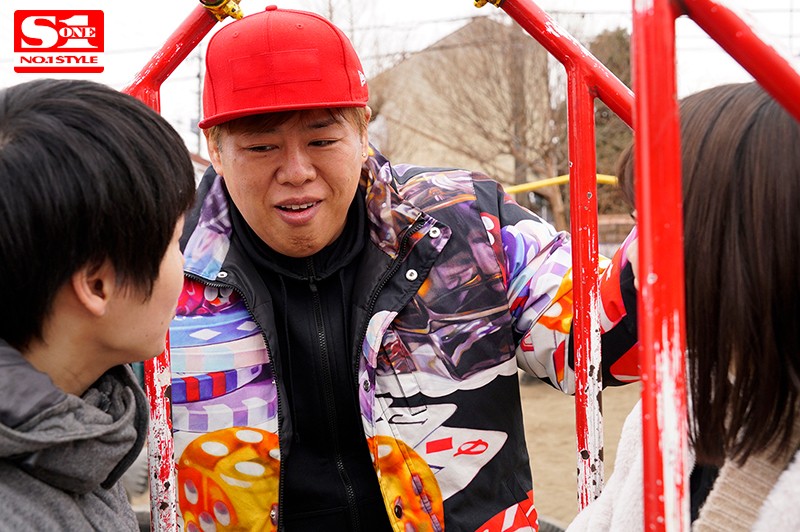 色白華奢な彼女が巨漢先輩の馬乗りプレスで寝取られ快楽堕ち 架乃ゆら プレビュー画像 4